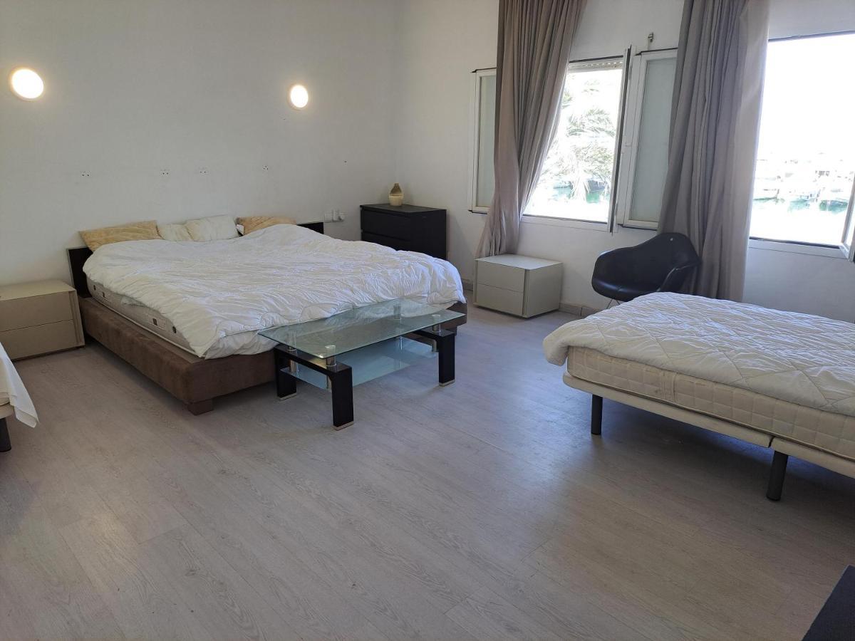 Private Suites In Huge Penthouse 1St Line Puerto Banus, Incredible Views, Jacuzzis Marbella Esterno foto
